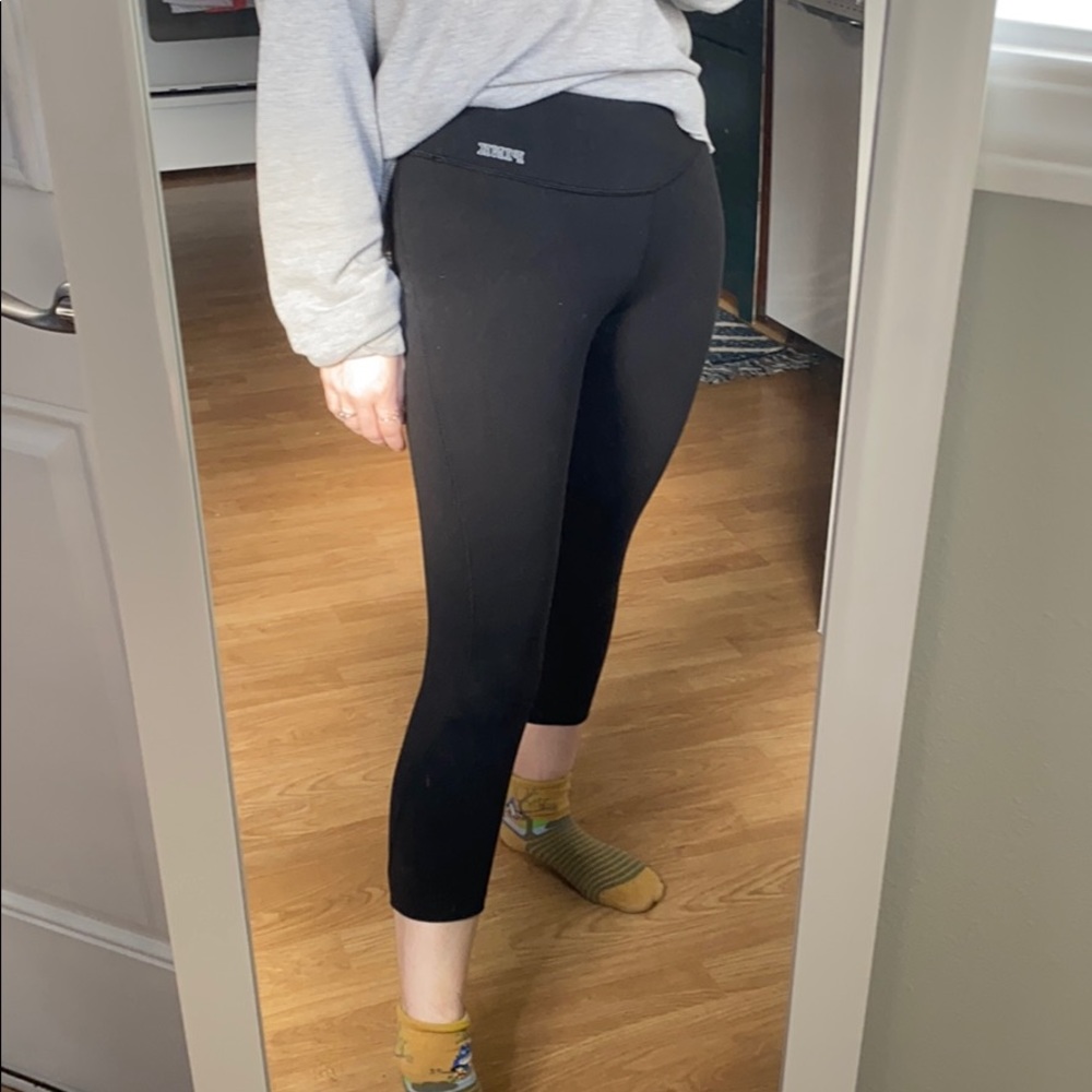 PINK Black Capri Yoga Pants